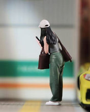 Load image into Gallery viewer, 1:64 Painted Figure Model Miniature Resin Diorama Sand Shopping Pretty Girl Lady