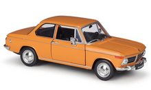 Load image into Gallery viewer, WELLY 1:24 2002 Ti Coupe Racing Sports Classsic Model Diecast Metal Car