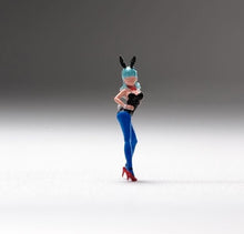 Load image into Gallery viewer, 1:24 Painted Figure Model Miniature Resin Diorama Sand Bunny Girl Lady Sexy