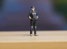 Load image into Gallery viewer, 1:64 Painted Figure Model Miniature Resin Diorama Sand Policeman SWAT Man Black