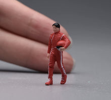 Load image into Gallery viewer, 1:64 Painted Figure Model Miniature Resin Diorama Toy Sand Racing Racers Set