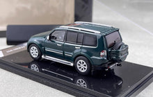 Load image into Gallery viewer, Shadow 1:64 Green Pajero V97 ORV SUV Off Sports Model Diecast Metal Car New Collecction