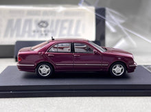 Load image into Gallery viewer, Maxwell 1:64 Wine Red E320 W210 Classic Sedan Sports Model Diecast Metal Car