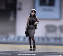 Load image into Gallery viewer, 1:64 Painted Figure Model Miniature Resin Sand Diorama Pretty Girl Lady Beret