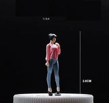 Load image into Gallery viewer, 1:64 Painted Figure Mini Model Miniature Resin Diorama Sand Backpack Girl Lady