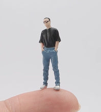 Load image into Gallery viewer, 1:64 Painted Figure Mini Model Miniature Resin Diorama Sand Cool Man Sunglasses New