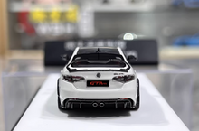 Load image into Gallery viewer, 1:64 CL White Romeo Giulia GTAm Sports Model Diecast Resin Car New Collection