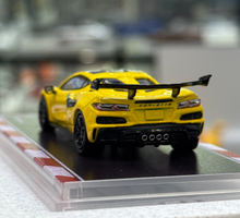 Load image into Gallery viewer, FW 1:64 Yellow C8 ZR1 Coupe Sports Model Diecast Metal Car New Collection