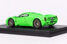 Load image into Gallery viewer, RM 1:64 Green Utopia Racing Sports Model Diecast Metal Car New Collection