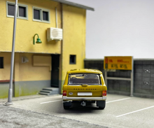 Load image into Gallery viewer, MINIGT 1:64 1971 Bahama Range Rover SUV Off Road Model Diecast Metal Car