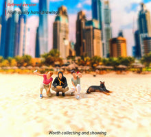 Load image into Gallery viewer, 1:64 Painted Figure Mini Model Miniature Resin Diorama Selfie Selfportial Set A