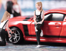 Load image into Gallery viewer, 1:64 Painted Figure Model Miniature Resin Diorama Sand Repair Car Worker Lady