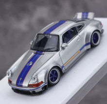 Load image into Gallery viewer, Zincit 1:64 Silver Blue 911 964 Singer DLS Sports Model Diecast Metal Car New Collection