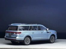 Load image into Gallery viewer, WTX 1:64 Blue Navigator L Full Sized SUV Sports Model Diecast Metal Car New Collection