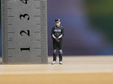 Load image into Gallery viewer, 1:64 Painted Figure Model Miniature Resin Diorama Sand Policeman SWAT Man Black