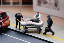 Load image into Gallery viewer, 1:64 Painted Figure Model Miniature Resin Diorama Sand Rescue Medical Personnel