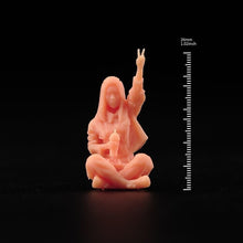 Load image into Gallery viewer, 1:64 Painted Unpainted Figure Model Miniature Resin Diorama Sand Toy Sporty Girl New