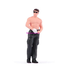 Load image into Gallery viewer, 1:24 Painted Figure Model Miniature Resin Diorama Sand Gym Man Muscle Shades