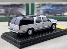 Load image into Gallery viewer, Bliss 1:64 Silver Suburban GMT400 SUV Sports Model Diecast Metal Car New Collection