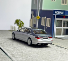 Load image into Gallery viewer, ARBox 1:64 Silver 2021 S680 Maybach Luxury Sedan Model Diecast Metal Car New