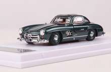 Load image into Gallery viewer, BSC 1:64 Green 1955 300SL Coupe Sport Classic Model Diecast Metal Car New Collection