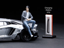 Load image into Gallery viewer, 1:64 Painted Figure Mini Model Toy Miniature Car Scenes Resin Charging Station