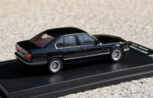 Load image into Gallery viewer, DCM 1:64 E34 5 Series Luxury Sedan Model Diecast Metal Car New