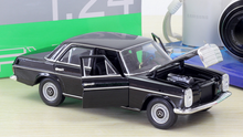 Load image into Gallery viewer, WELLY 1:24 Benz 220 Sedan Classic Vintage Model Diecast Metal Car Display