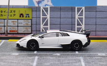 Load image into Gallery viewer, Maxwell 1:64 White LP670-4 SV Super Racing Sports Model Diecast Metal Car New