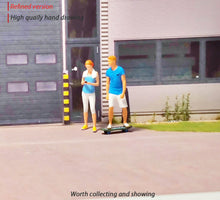 Load image into Gallery viewer, 1:64 Painted Figure Mini Model Miniature Resin Diorama Skating Couple Boy Girl