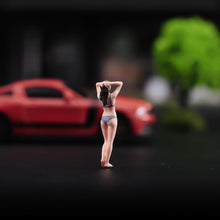Load image into Gallery viewer, 1:24 Painted Figure Model Miniature Resin Diorama Sand Purple Bikini Girl