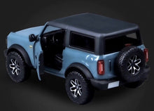 Load image into Gallery viewer, Maisto 1:24 2021 Blue FORD Bronco Badlands SUV Sports Model Diecast Metal Car BN