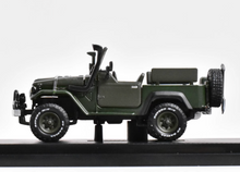 Load image into Gallery viewer, RM 1:64 Green Land Cruiser FJ40 J40 LC40 Pickup Model Diecast Metal Car New