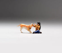 Load image into Gallery viewer, 1:64 Painted Unpainted Figure Model Miniature Resin Diorama Sand Girl Pet a Dog New