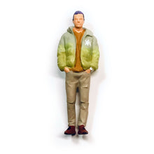 Load image into Gallery viewer, 1:64 Painted Figure Mini Model Miniature Resin Diorama Winter Trendy Casual Man