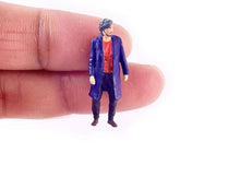 Load image into Gallery viewer, 1:64 Painted Figure Model Miniature Resin Diorama Sand Beard Man Formal Hat Lady New