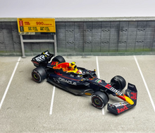 Load image into Gallery viewer, MINIGT 1:64 F1 RB18 #11 AlphaTauri Racing Sports Model Diecast Metal Car #538
