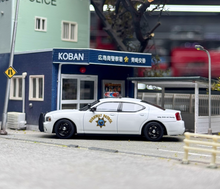 Load image into Gallery viewer, Rollin 1:64 2008 White CHP Police Charger Muscle Model Diecast Metal Car New Collection