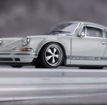 Load image into Gallery viewer, Zincit 1:64 Apricot 911 964 Singer Coupe Sports Model Diecast Metal Car New Collection