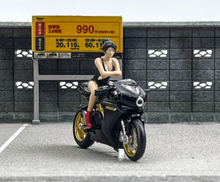 Load image into Gallery viewer, CM 1:64 Black MV Agusta 800 Figure Sports Model Diecast Metal Motorcycle New Collection