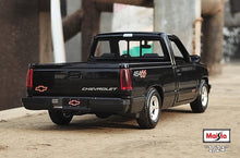 Load image into Gallery viewer, Maisto 1:24 1993 454 SS Pickup Truck Sports Model Toy Diecast Metal Car BN