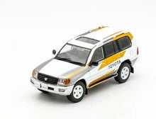 Load image into Gallery viewer, GCD 1:64 Land Cruiser LC100 Off Road SUV Sports Model Diecast Metal Car