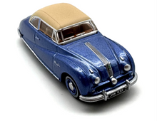 Load image into Gallery viewer, OXFORD 1:76 Blue Austin A Couple Classic Vintage Model Diecast Metal Car New Collection
