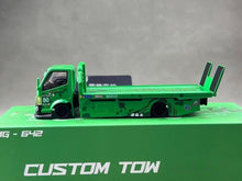 Load image into Gallery viewer, MT 1:64 Green H300 Custom Tow Flatbed Truck Dinosaur Model Diecast Metal Car