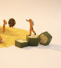 Load image into Gallery viewer, 1:64 Painted Figure Model Miniature Resin Diorama Sand BC Protective Clothing