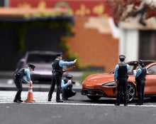 Load image into Gallery viewer, 1:64 Painted Figure Model Miniature Resin Sand Policeman Set Five People Police