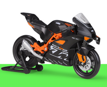 Load image into Gallery viewer, WELLY 1:18 KTM RC 8C Sports Racing Model Diecast Metal Motorcycle Bike