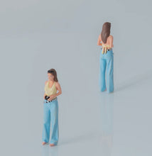 Load image into Gallery viewer, 1:64 Painted Figure Model Miniature Resin Diorama Sand Toy Trendy Woman Fashion