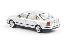 Load image into Gallery viewer, XCARTOYS 1:64 Silver VW Passat B5 Sedan Classic Model Diecast Metal Car New Collection