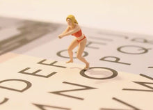 Load image into Gallery viewer, 1:64 Painted Figure Model Miniature Resin Diorama Sand Beach Volleyball Sports